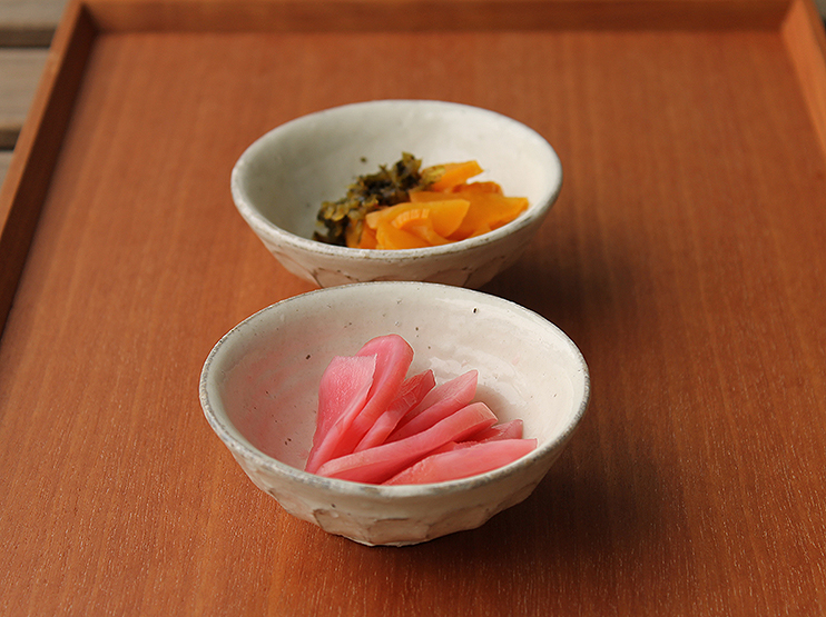 麦窯・粉引しのぎ豆鉢